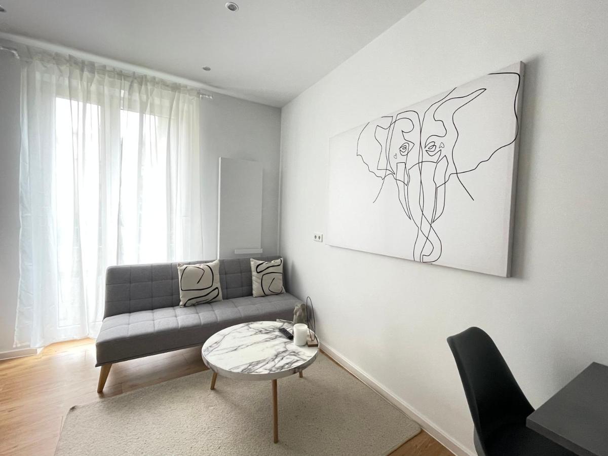70Qm - 3 Rooms - Free Parking - City - Mallibase Apartments Ганновер Экстерьер фото