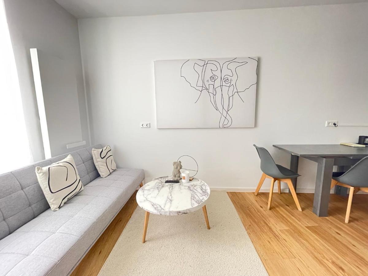 70Qm - 3 Rooms - Free Parking - City - Mallibase Apartments Ганновер Экстерьер фото